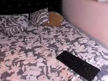 Chaturbate Free Porn Cam of valerie_luxe_