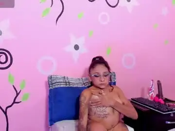 Chaturbate Live Sex Cam of lauren_hills7069