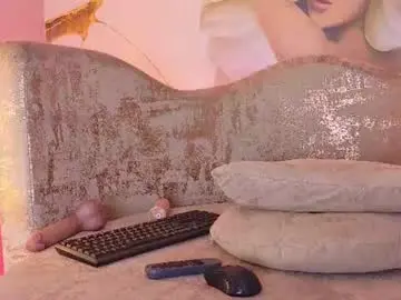 Chaturbate Best live sex cam show of bella_moonlight_cr