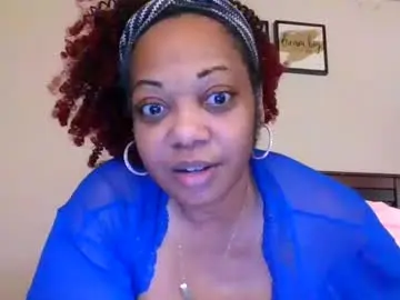 Chaturbate Sex Cam of brownroundrenee