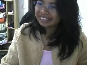Chaturbate Free Porn Cam of liora_selene
