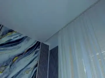 Chaturbate Watch Live Sex Cams of zinasquirts
