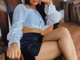 Dscgirls Adult Video Chat of VinniBeauti
