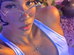 Myfreecams Sex Chat of MarWitch777