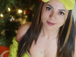 Myfreecams Sex Cam of RenesmeSweet