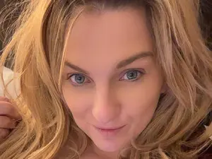 Myfreecams Watch Live Sex Cams of BustyKay28