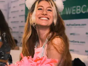 Myfreecams Adult Video Chat of SweetMango