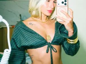 Myfreecams Live Sex Cam of Kimsummer25
