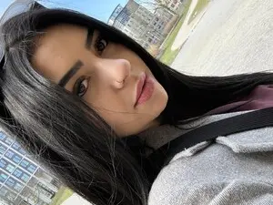Myfreecams Watch Live Sex Cams of KiraAmane