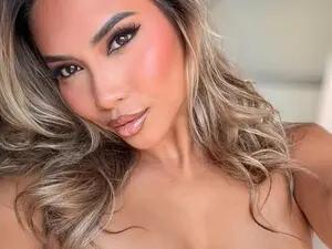 Myfreecams Adult Webcams of ExoticLILYxo