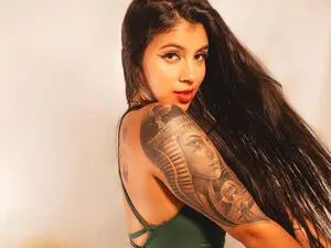 Myfreecams Private Sex Chat of Emily_jones3