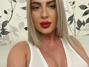 Myfreecams Free Porn Cam of Love_wet_rain