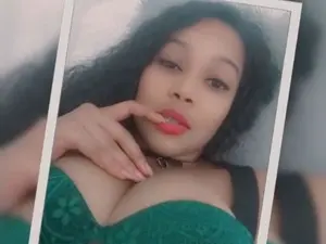 Myfreecams Adult Video Chat of MoniqueLovay