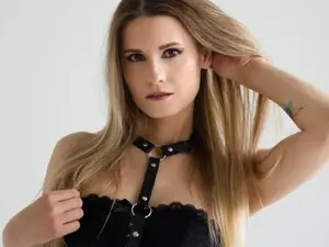 Myfreecams Free Live Porn of CatrinStar