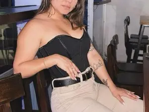 Myfreecams Watch Live Sex Cams of KendallRouse