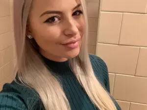 Myfreecams Adult Video Chat of AnytaDoll