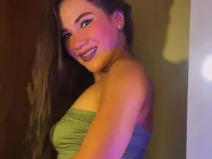 Myfreecams Adult Webcam of Latinahot
