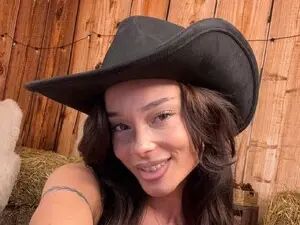 Myfreecams Free Live Porn of SweetRossie