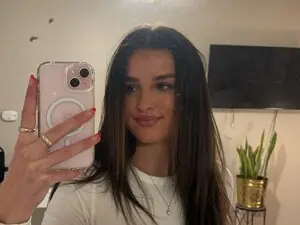 Myfreecams Free Porn Cam of Sophiebaby1