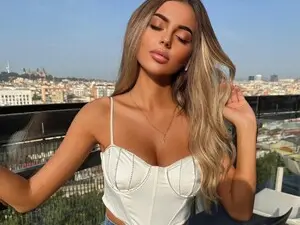 Myfreecams Watch Live Sex Cams of Your_Selena