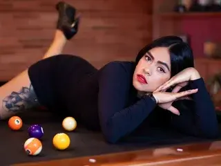 Streamate Adult Webcam of CHARLOTTEROGUE