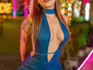 Streamate Live Sex Cam of MiiaaMonroe