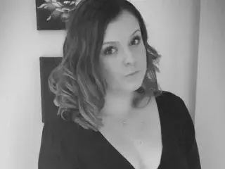 Streamate Sex Cam of NaughtyWifeUK