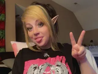 Streamate Adult Video Chat of LunaSynns