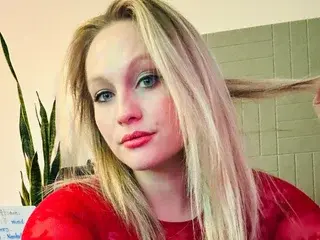 Streamate Adult Webcams of TheNaughtyNanny