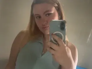 Streamate Best Webcam of Avety_doll