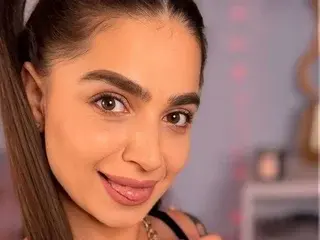 Streamate Sex Cam of PureEllie