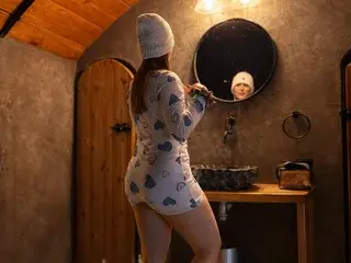 Streamate Live Porn of EmmaShaykk