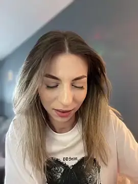 Stripchat Free Porn Cam of Mia_Ethan