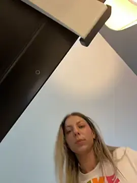 Stripchat Free Live Porn of Mia_Ethan