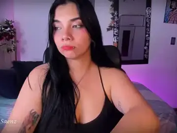 Stripchat Adult Webcams of victoriaasaenz_