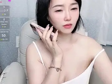 Stripchat Best Webcam of Yinzi_