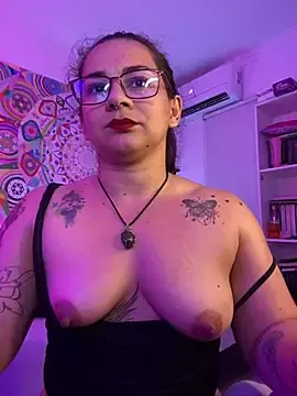 Stripchat Live Sex Cam of Amarantha_666