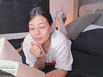 Stripchat Free Porn Cam of ah_mara_
