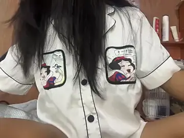 Stripchat Adult Webcam of asian-doll