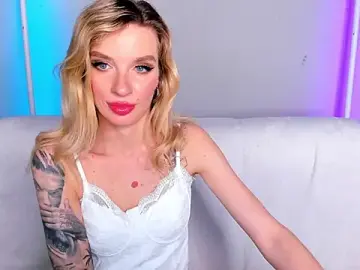 Stripchat Free Porn Cam of AlinaLovelyX