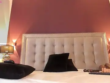 Stripchat Best live sex cam show of IssyRosse