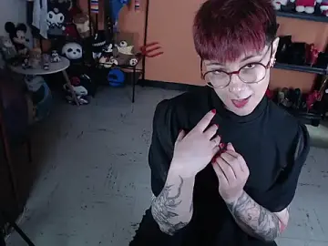 Stripchat Live Sex Cam of MissMiia2