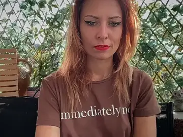 Stripchat Live Sex Cam of karo123421