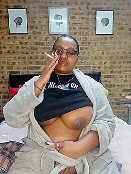 Stripchat Best live sex cam show of SativaHotxx101