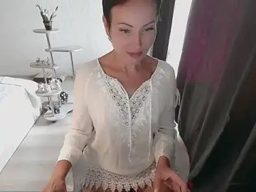 Stripchat Free Porn Cam of dear_mia_
