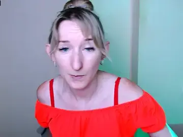 Stripchat Free Live Porn of AmandaSell