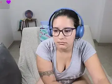 Stripchat Live Sex Cam of blue__moon_