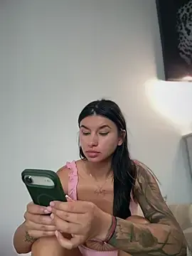 Stripchat Private Sex Chat of DramaQueen__