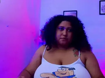 Stripchat Watch Live Sex Cams of Ayliinn_
