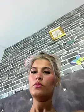 Stripchat Nude Webcam of taty_juts